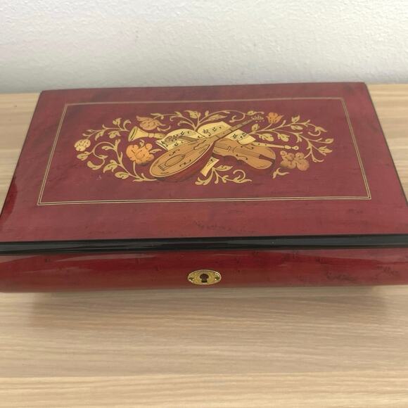 Lutèce Canon J. Pachelbel made in Paris France works perfectly no key included - Picture 2 of 10